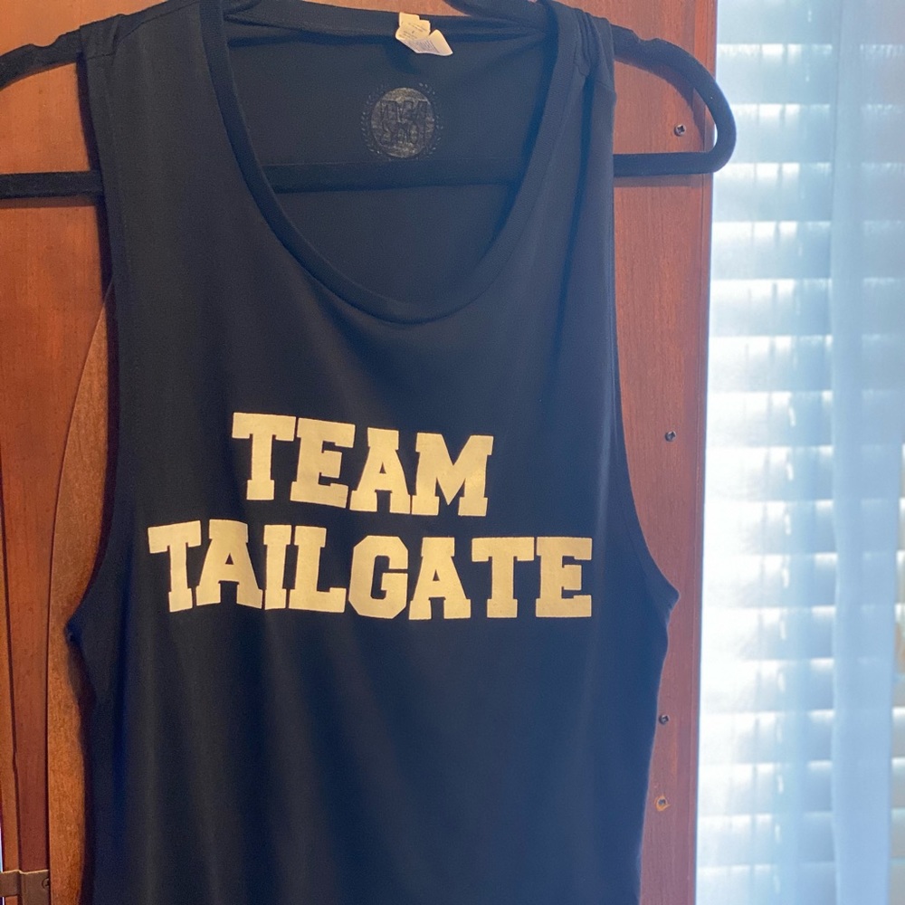 Team Tailgate tank- sz L